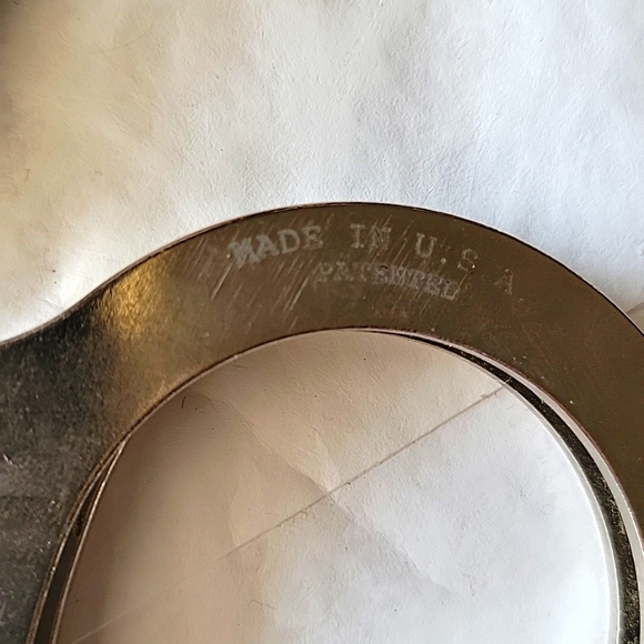 Peerless Basic Handcuffs - Picture 4 of 6